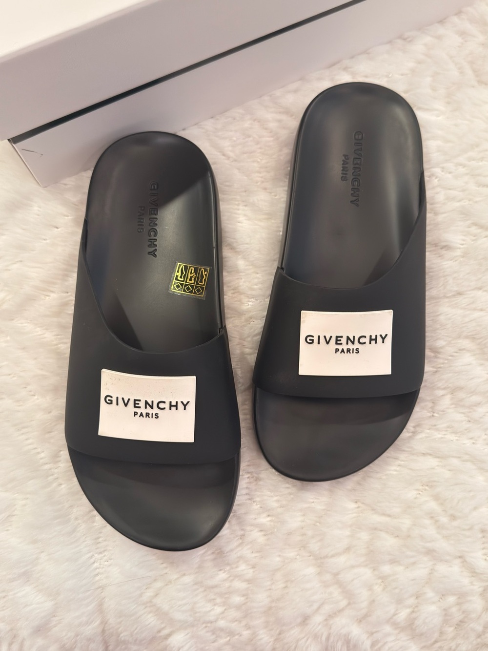 Givenchy Slides - Picture 2 of 5